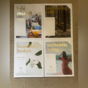 Candace Cameron Bure Jesus, every day devotional, Guide Books Set